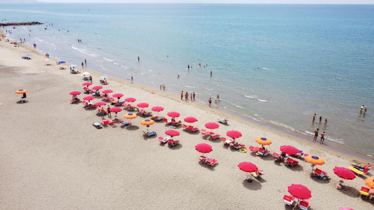 Anxur Village Camping Terracina Dış mekan fotoğraf